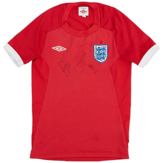 2010-11 England Signed Away Shirt - 9/10 - (M.Boys)