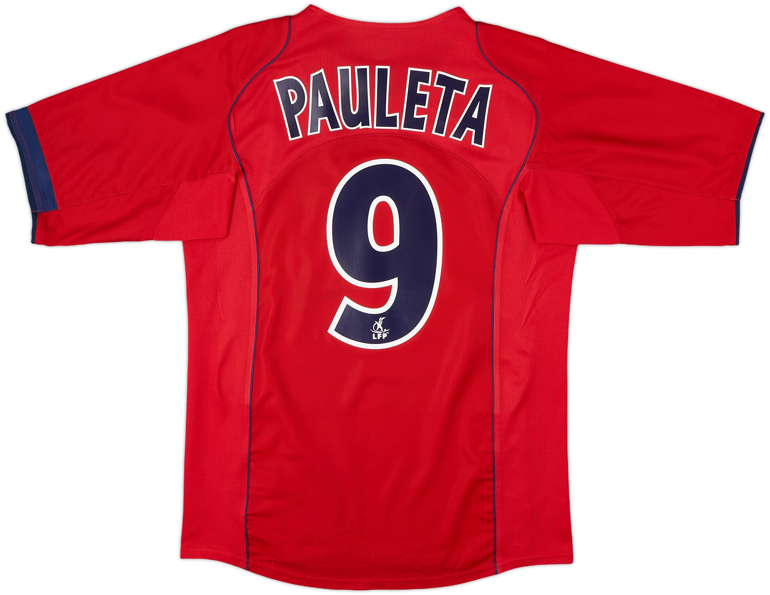 Paris Saint-Germain e Nike relançam a icônica camisa T90 2004-2005