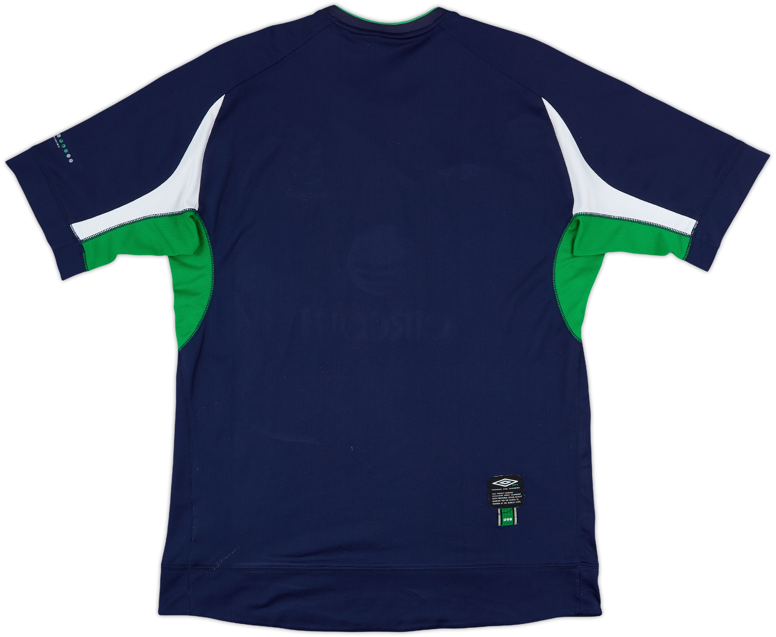 ウェア UMBRO 2004 Ireland football shirts s-l400.jpg