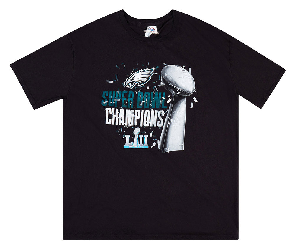 2018 Philadelphia Eagles Super Bowl LII Champions Graphic Tee L
