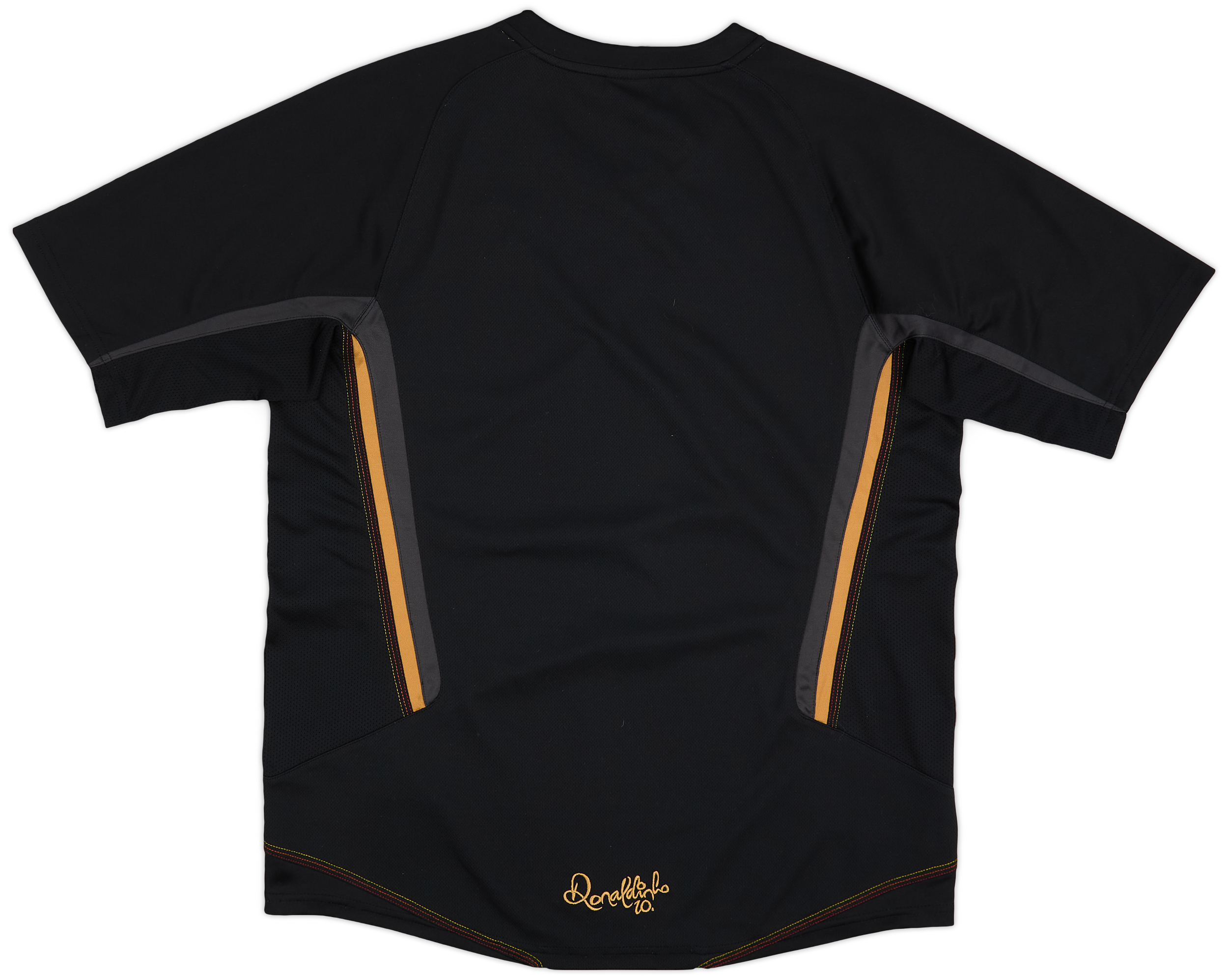 Nike ブラジル代表 RONALDINHO 10番 シャツ Nike Brazil Reissue Ronaldinho 10 Home Jersey | SOCCER.COM