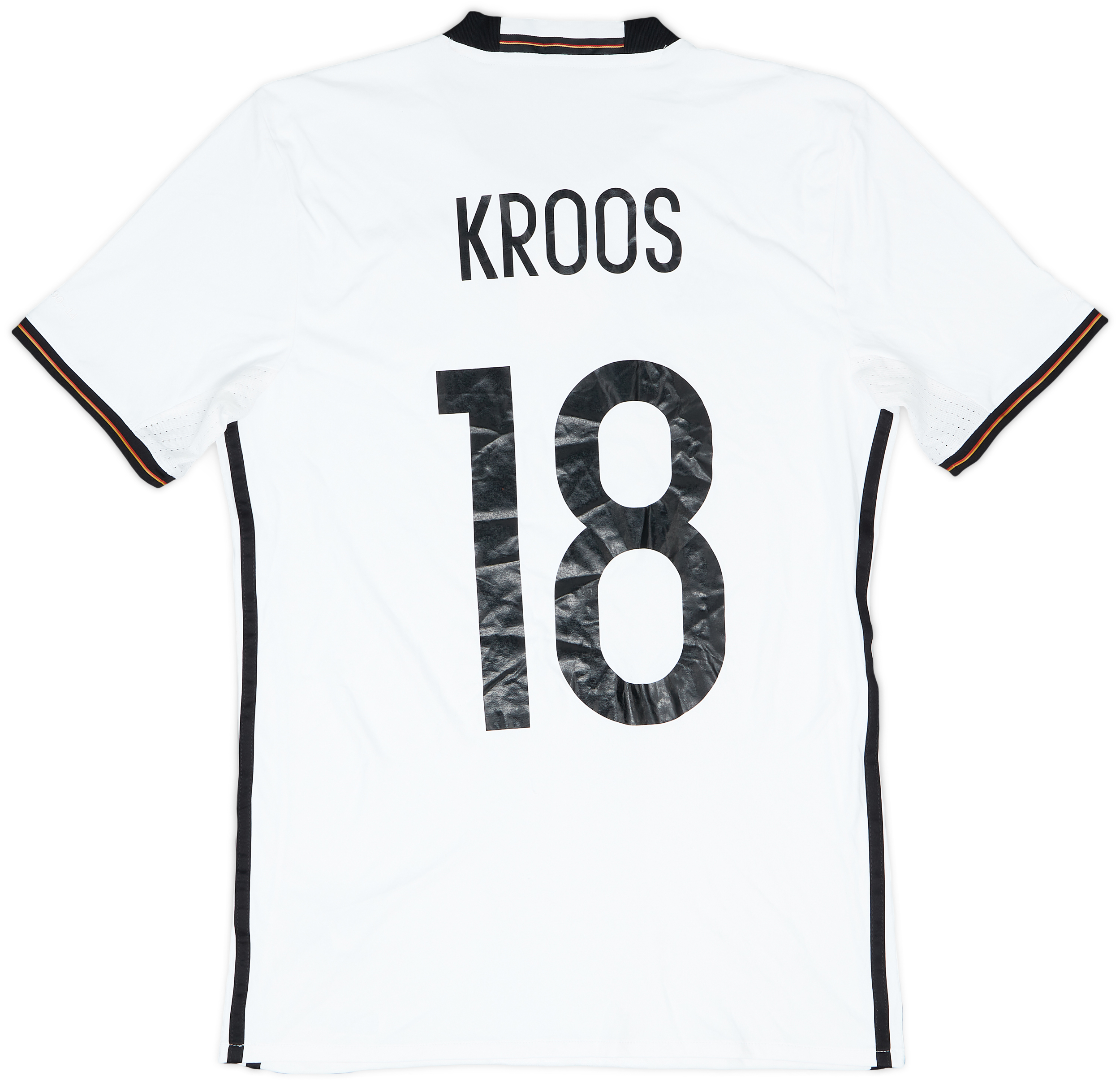 Kroos Bundhosen Outfit