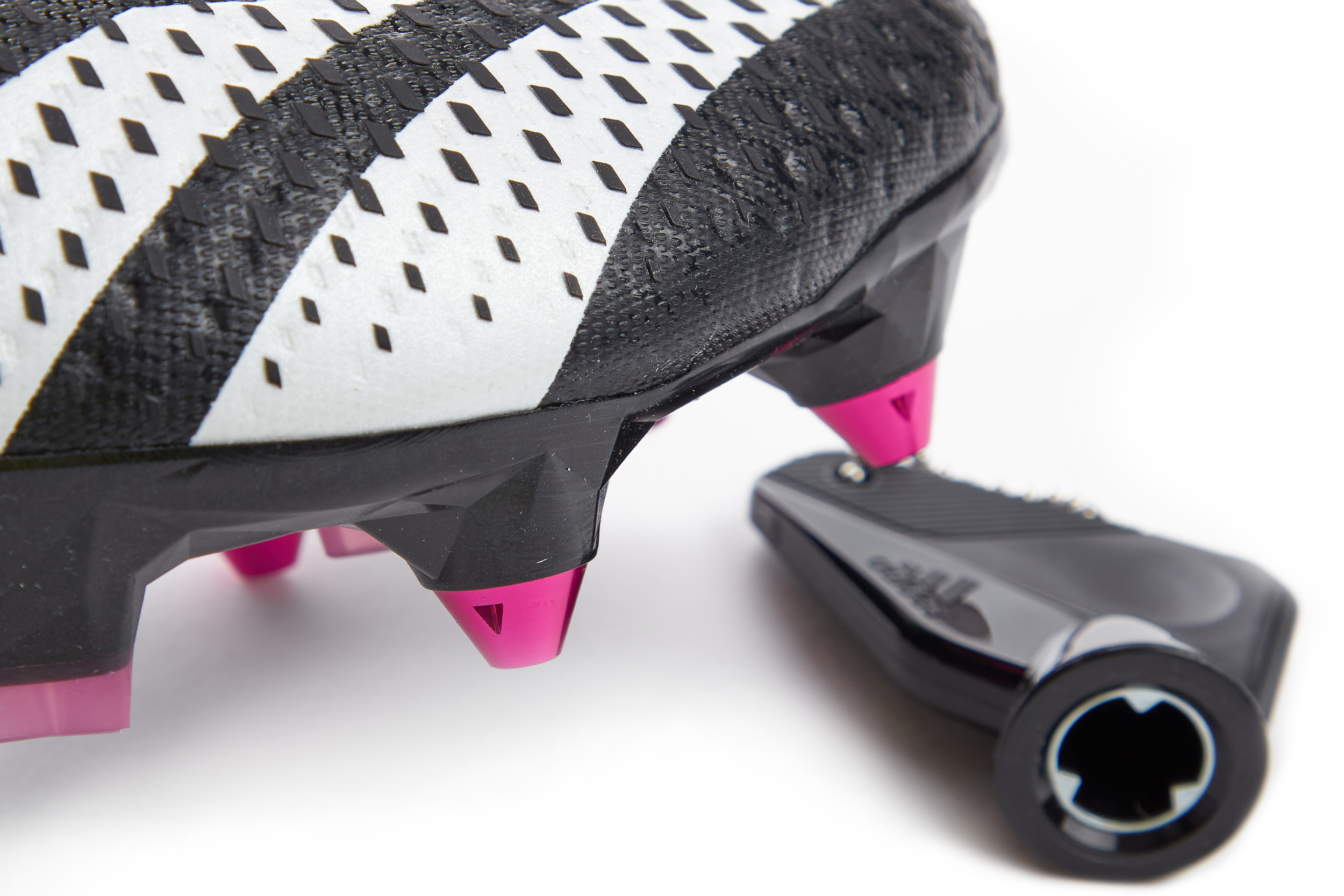 2023-24 adidas Predator Accuracy.1 Low Football Boots *In