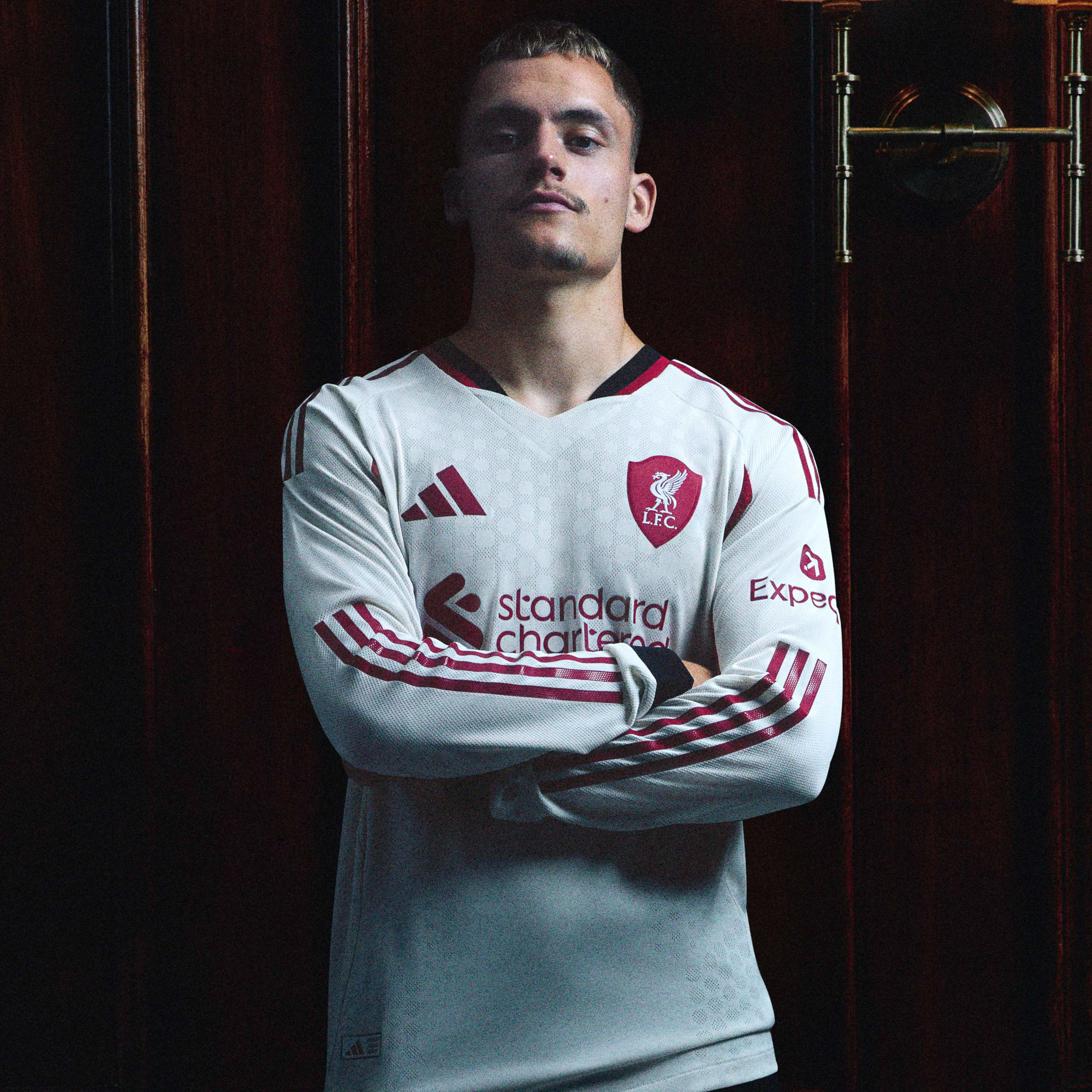 2025-26 Liverpool Away L/S Shirt Wirtz #7