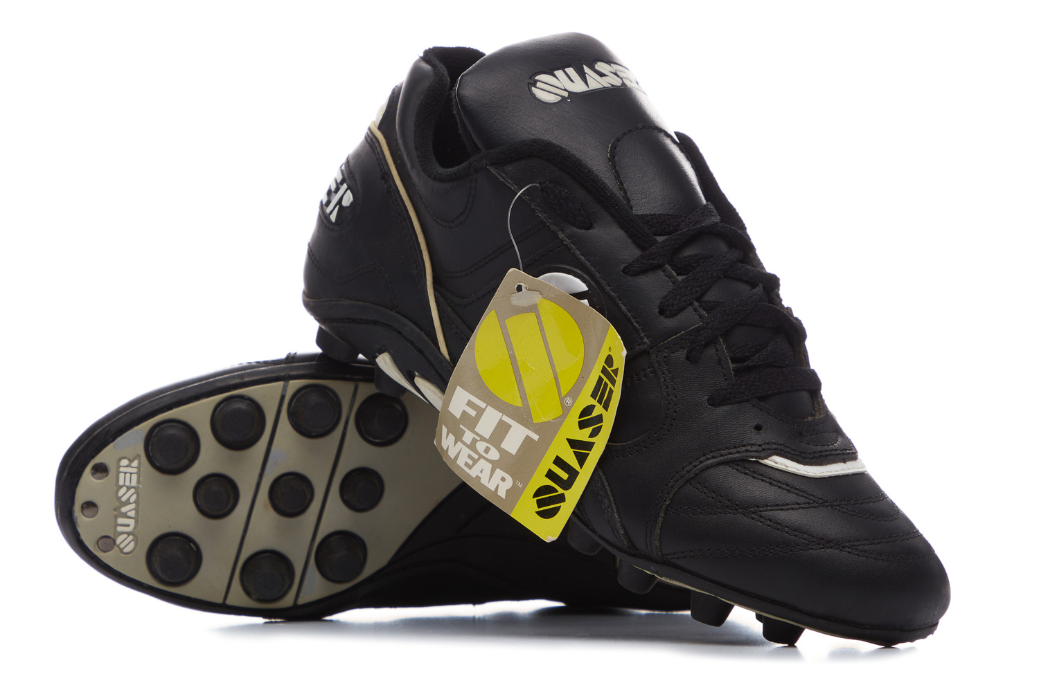 Quasar store football boots