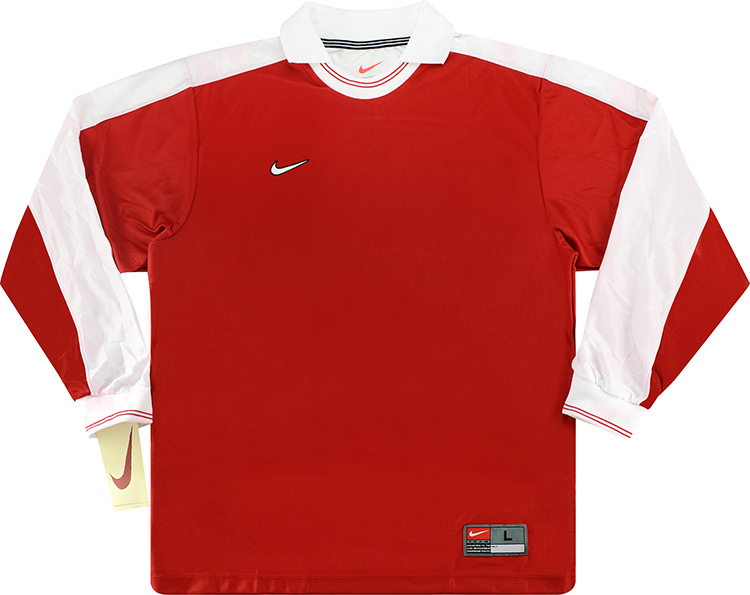 Red and green nike shirt outlet