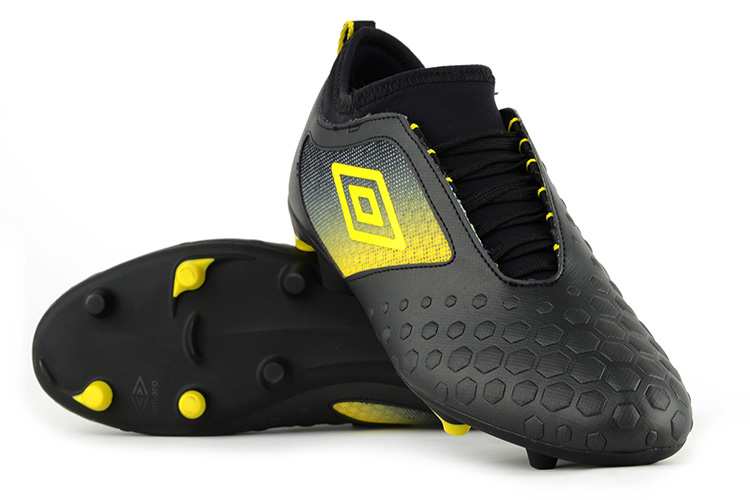 umbro football boots 2018